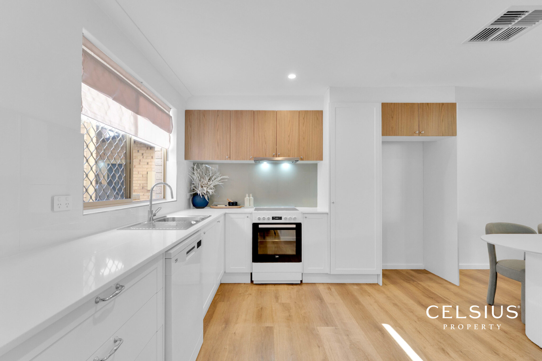 8/8 Drabble Road, SCARBOROUGH WA 6019, Scarborough - Thumbnail 3