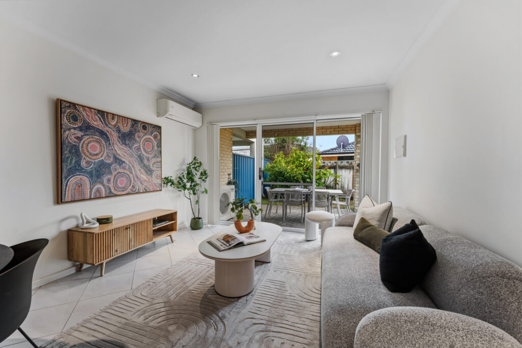 WEB 5-126 Tibradden Circle Ascot 06